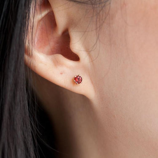 Garnet and silver stud Earrings