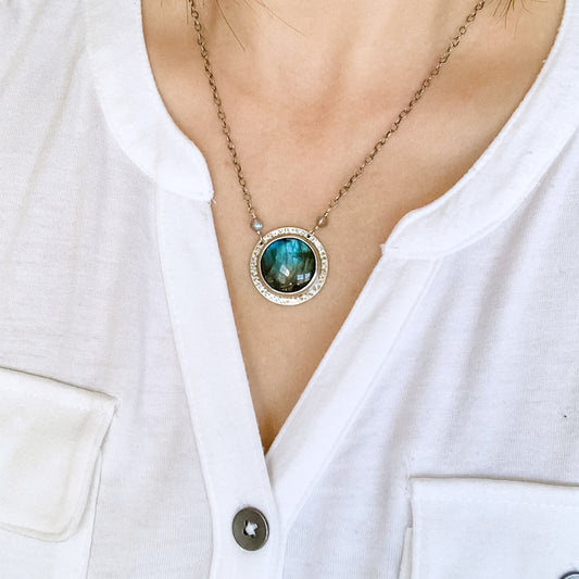 Textured Round Sterling Silver and Labradorite Pendant Necklace - AURORA